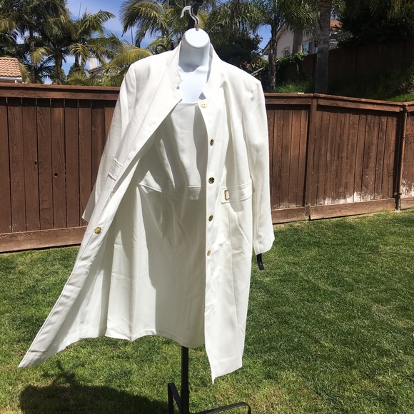 John Meyer Notched Collar Jacket & Banded Waist Pant Set - Women's 2 Piece Crepe Business Suit